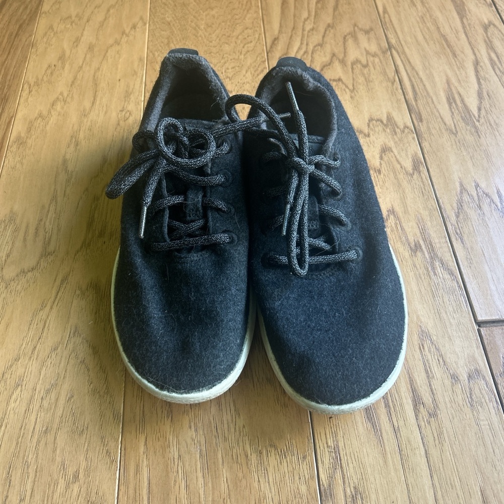 Black allbird shoes